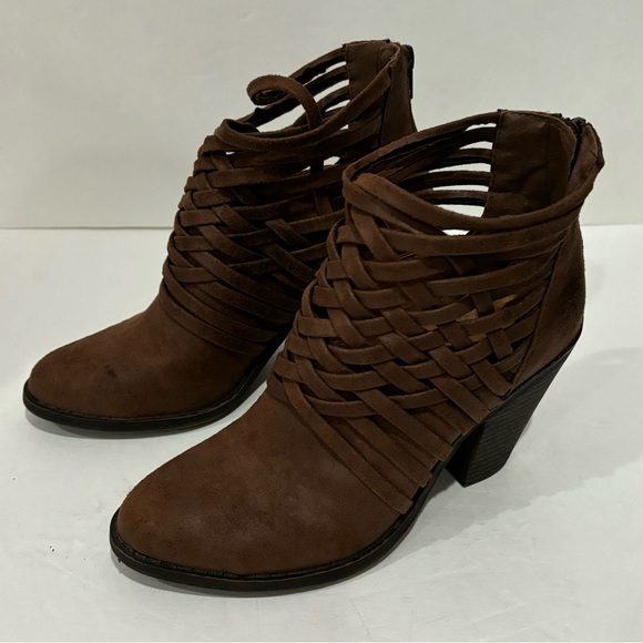 FERGALICIOUS Women’s Weaver Multi Strap Woven Ankle Boots Booties brown size 6.5 - Picture 4 of 8